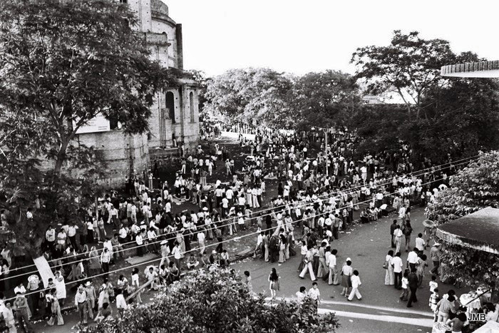 AÑO 1975 - BLANCO Y NEGRO - VIDA CAMPESINA EN PARAGUAY (JOSÉ MARÍA BLANCH)